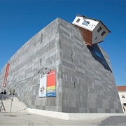 House Attack, Austria