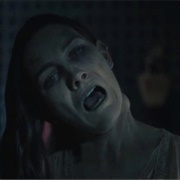 The Haunting of Hill House: "The Bent-Neck Lady" (S1,E5)