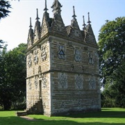Rushton Triangular Lodge