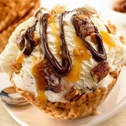 Candied Pecan Sundae