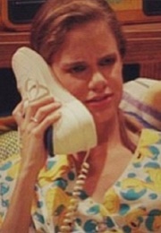 Kimmy Gibbler's Shoe Phone - Full House (1987) - (1995)