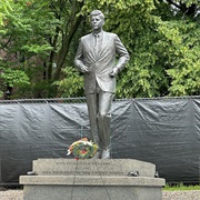 John F. Kennedy, Boston