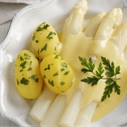 Fresh White Asparagus With Boiled Potatoes and Hollandaise Sauce
