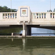 Albert Memorial Bridge
