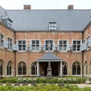 Hopital Notre-Dame À La Rose