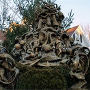 Victor Victori's Multiplism Statues