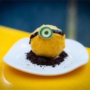 Mega Minion Cake Rock