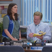 Superstore, "Shadowing Glenn" (S4, Ep9)