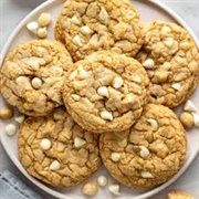 Homemade White Chocolate and Macadamia Cookies