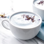 Blue Moon Latte With Whipped Cream (Whipped Cumulato)