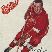 Marty Pavelich (Detroit Red Wings) 10 Seasons