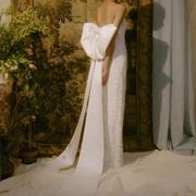 Large Detachable Bow