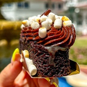 Marshmallow-Pecan Brownie