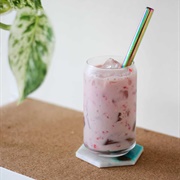 Strawberry Boba Tea With Kiwi Boba