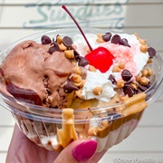 Ride the Wave Sundae