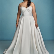 Twisted Bow Bustline Bodice