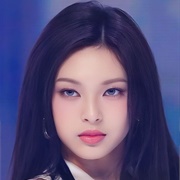 Chiquita / Riracha Phondechaphiphat