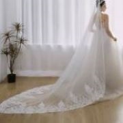 Wedding Veil With Pointed Shape