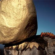 The Golden Rock at Shwe Pyi Daw (The "Golden Country"), the Buddhist Holy Place,...(Hiroji Kubota)