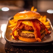 Macaroni & Cheese Burger