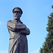 Commander Edward John Smith Statue