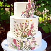 Pressed Flowers on Wedding Cake