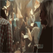 Smallville: "Sneeze" (S6,E2)