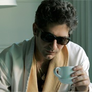 S6.E7: Luxury Lounge