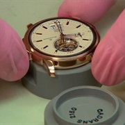 S13.E8: Aluminium Boats/Alpine Horns/Luxury Watches