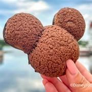 Mickey Chocolate Choux