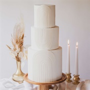 Arches Texture on Cake