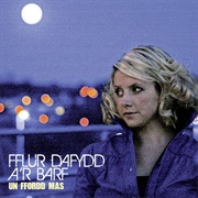 Fflur Dafydd - Un Ffordd Mas