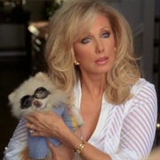 S4.E18: Friends With Benefits