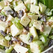 Waldorf Salad With Raisins