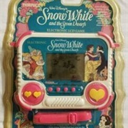 Walt Disney's Snow White and the Seven Dwarves (Tiger Electronics)