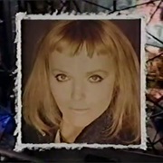 S18.E16: Miranda Richardson/Soul Asylum