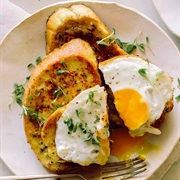 Sourdough Bread With Scrambled Eggs, Parmesan, and Green Bell Peppers