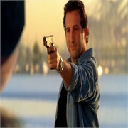 CSI: Miami: "Going, Going, Gone" (S5,E9)