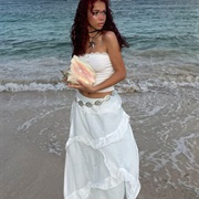 Beachcore Bridal Look