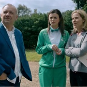 S5.E2: The Leprechaun or the Lesbian