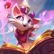 Heartseeker Yuumi and Pearl Chroma