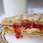 Oatmeal Chocolate and Quince Jelly Sandwich Cookie