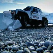 S8.E2: Hammond Races a Jet-Powered Kayak