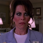 S3.E10: Lois' Makeover