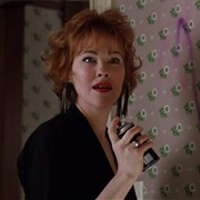 Delia Deetz (Beetlejuice, 1988)