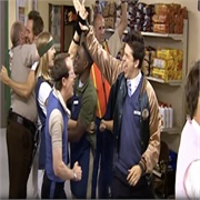 10 Items or Less: "Bag It" (S1,E5)