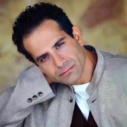 Tony Shalhoub