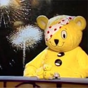 S5.E9: Entertainment