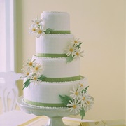 Wedding Cake Decorated With Daisies