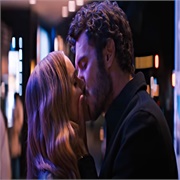 Nobody Wants This: "A Shiksa Walks Into a Temple" (S1,E2)